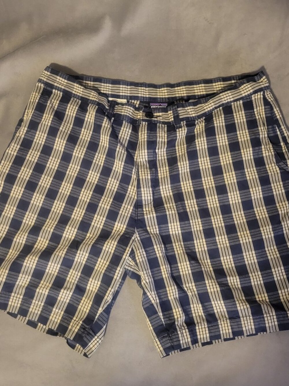 Patagonia Men's Navy Blue and Cream Plaid Shorts Size 38 Organic Cotton